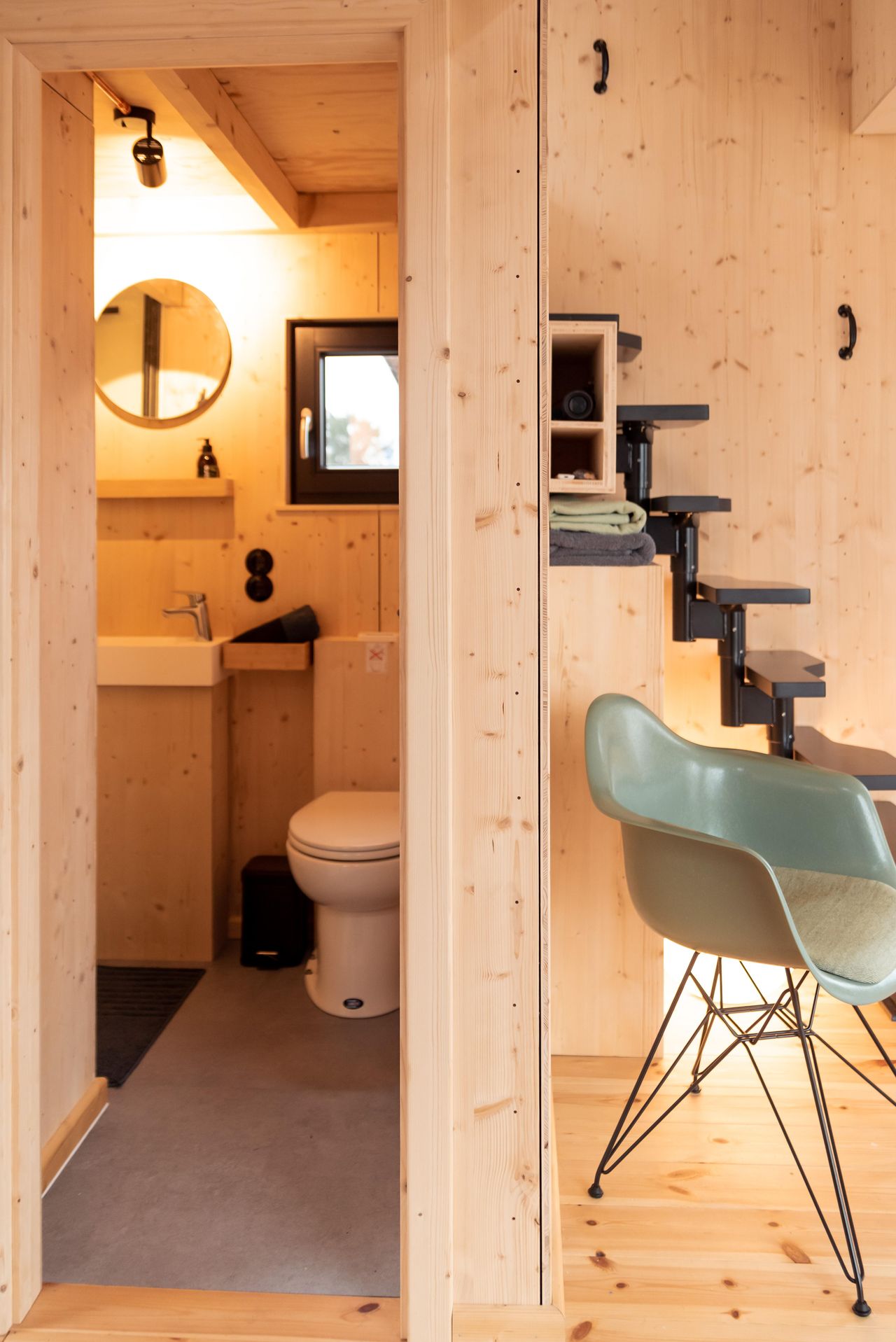 Hamburg   Hausboot OFF image 11