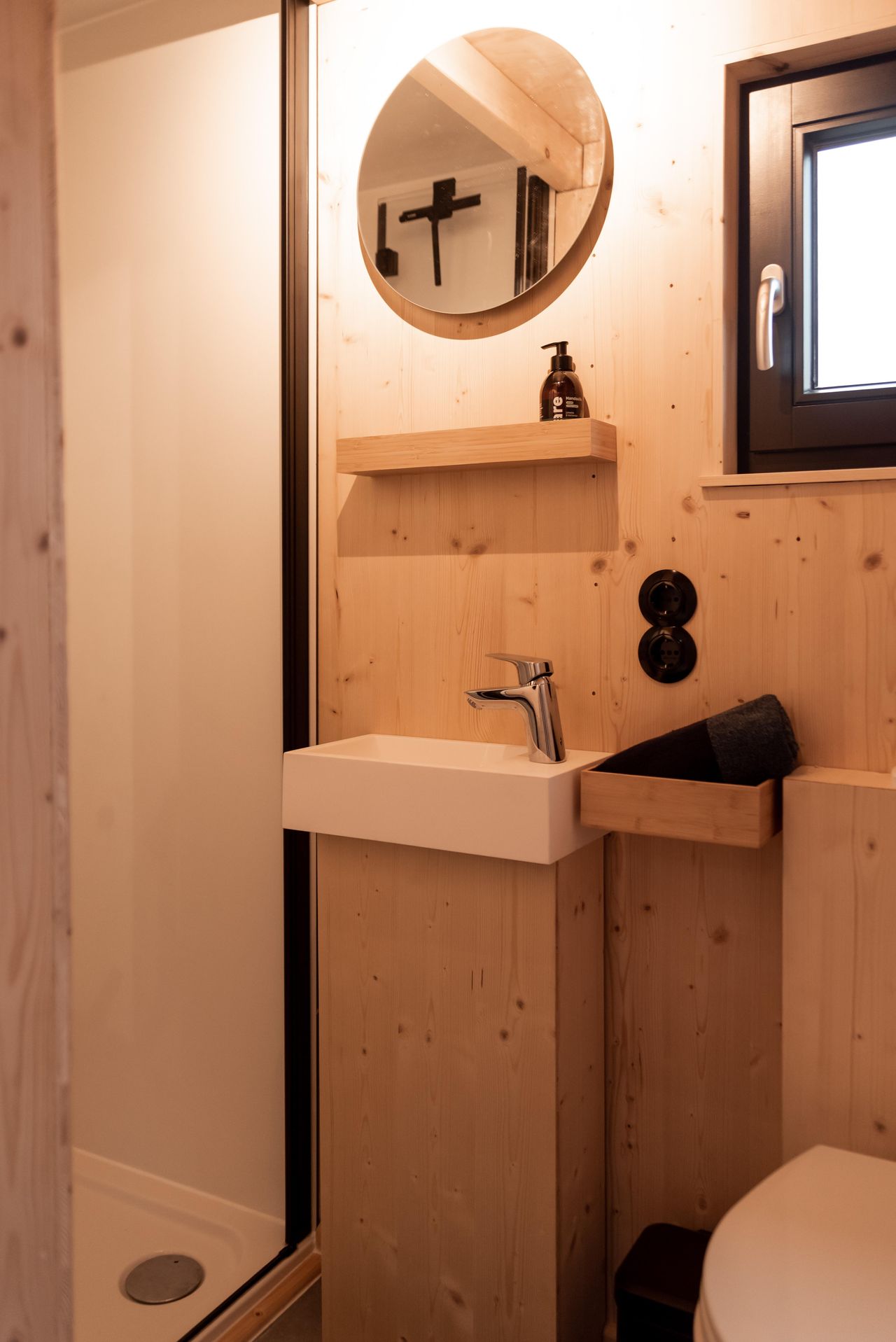 Hamburg   Hausboot OFF image 12