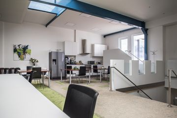 Innsbruck   IT Team image 6