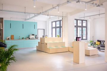 Berlin Coworking Workshop space Dark Horse image 4