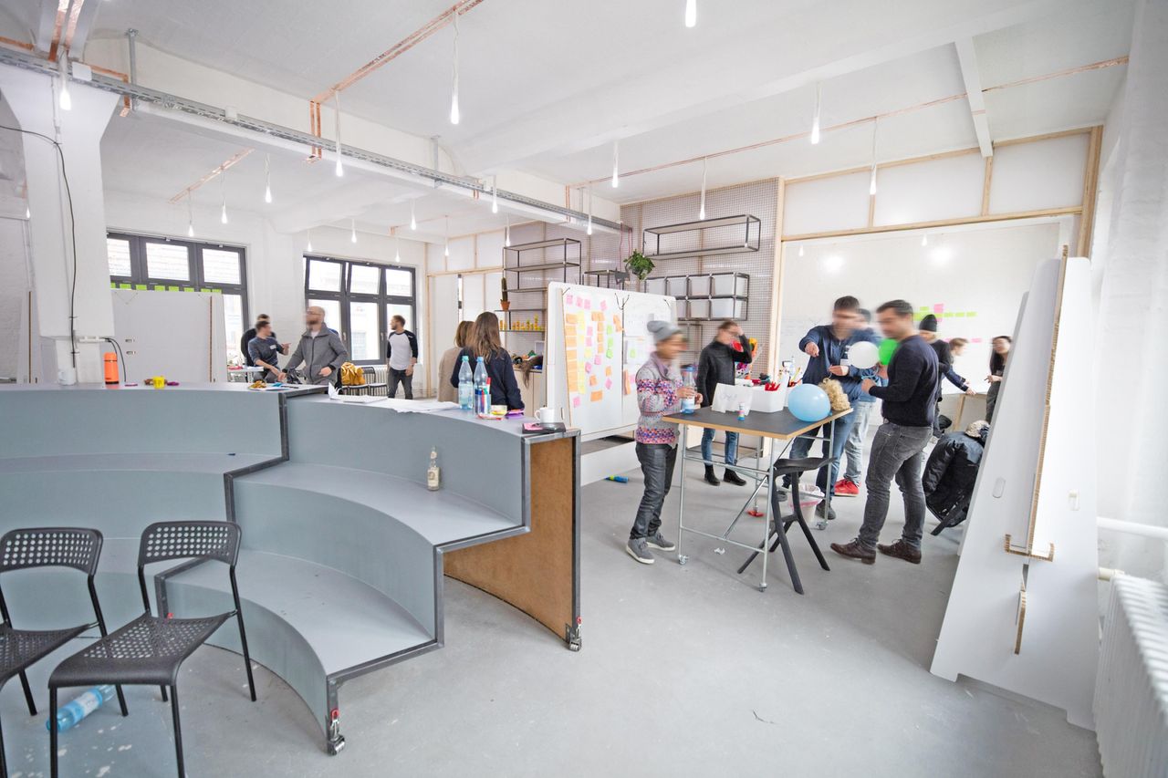 Berlin Coworking Workshop space Dark Horse image 4