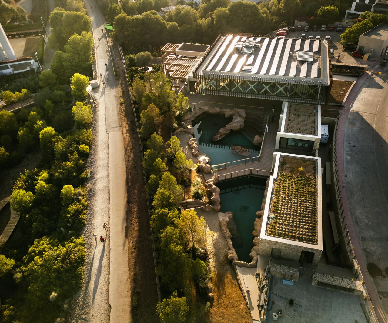 Rest of the World Creative Meeting Corporate event space Bellver Blue Tech Zone image 1