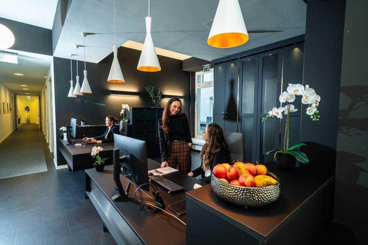 Hamburg  Boardrooms Satellite Office - Gutruf Haus - Neuer Wall/Jungfernstieg image 4