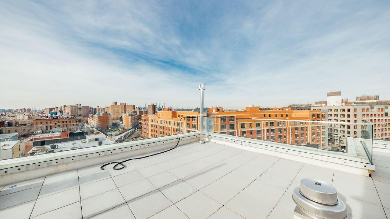 Bushwick Outdoor Rooftop Creative and Event Space - Book Venue Online