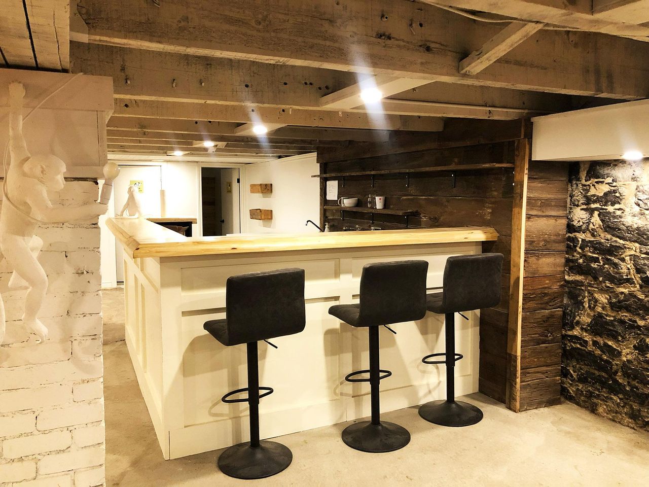 Rest of the World   Espace La Grappe image 15