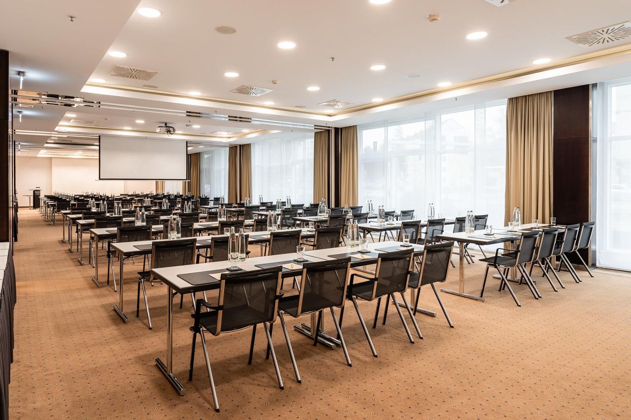 Rest der Welt Offsite-Meeting Tagungshotels Occidental Dresden Newa image 11