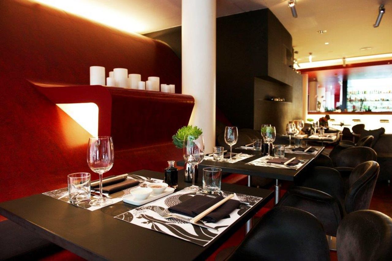 Berlin Offsite Meeting Restaurant THE FOX Bar & Restaurant @ Hotel Q! image 5