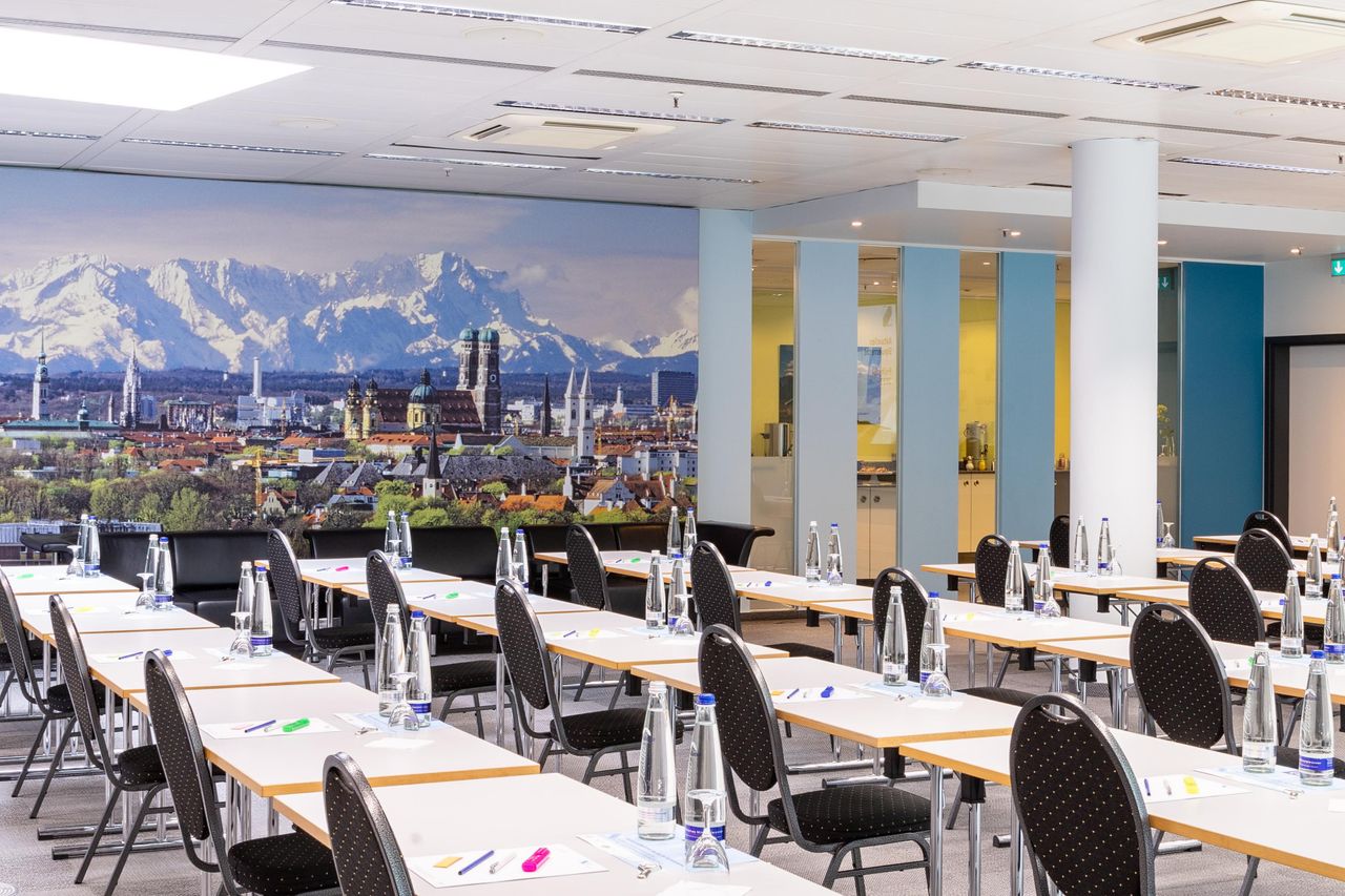 Munich Offsite-Meeting Training room Seminarzentrum an der Hackerbrücke image 1