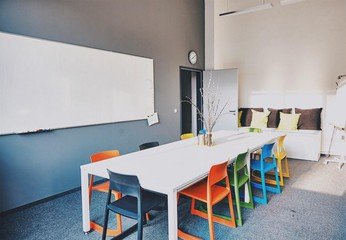 Berlin Konferenzräume Meeting room b+ office image 3