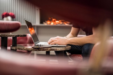 Rent Satellite Office Alte Hopfenpost Rundfunkplatz Kaminlounge Hopfenpost Munchen Spacebase