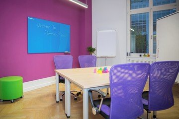 Francfort conference rooms Salle de réunion Hemsley Fraser - Trainingsraum Pink image 1