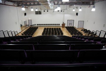 Greenhithe training rooms Salle de réunion Wilmington Academy Lecture Theatre image 1