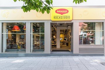 Rent Maggi Kochstudio Maggi Kochstudio Heller Meetinglocation Im Stadtzentrum Frankfurt Spacebase
