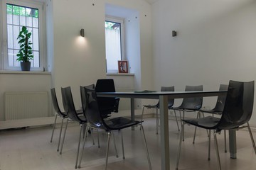 Vienna Tagungsräume Salle de réunion Modern meeting room and quiet office in 8. district image 5