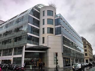Paris workshop spaces Meeting room Regus Quai d´Orsay Concorde image 0