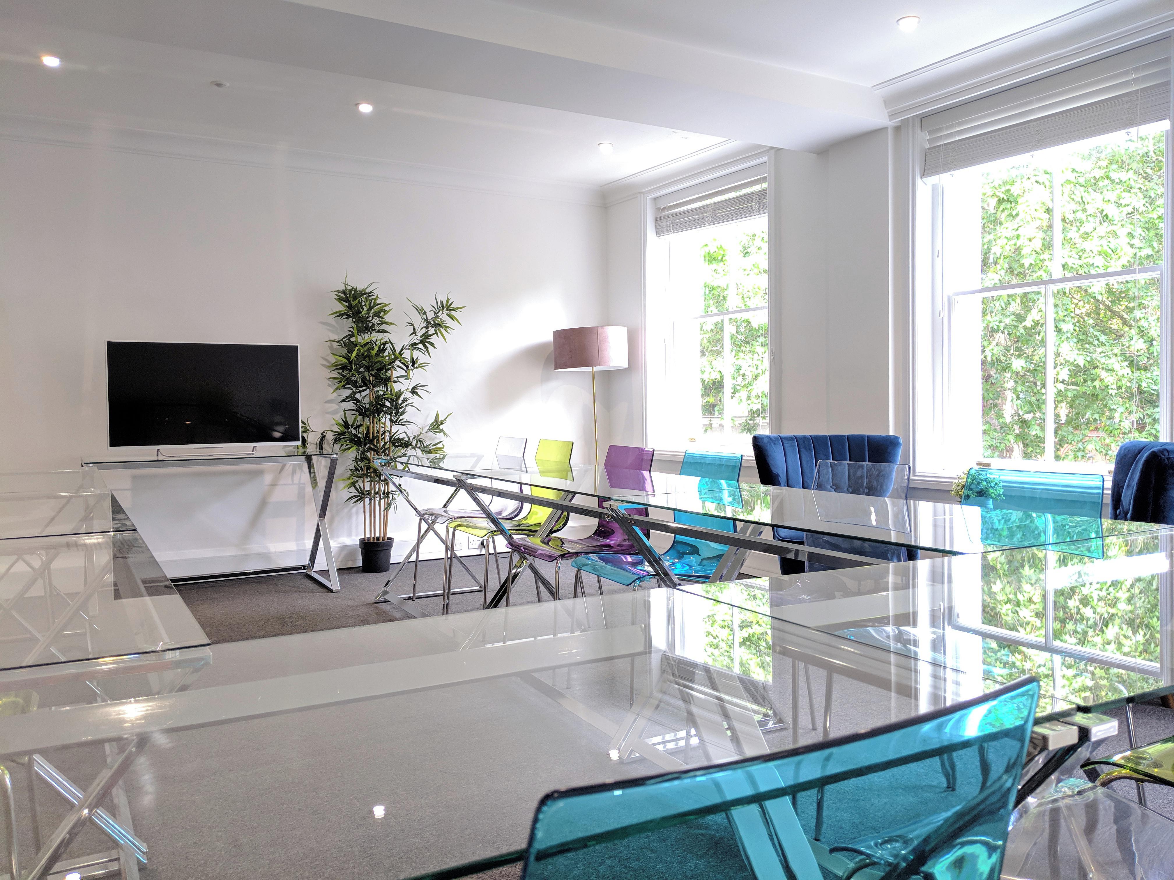 Rent Lounge Amp Meeting Rooms At 13 Soho Square The Boardroom At